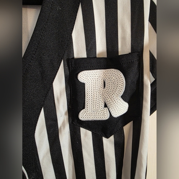 Spirit Halloween Referee Costume with Dress, Shorts and Hat Size Med - Picture 7 of 12